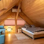 Ferienhaus Echo Valley Hillside With Sauna - Two Bedroom With Sauna Ribnica