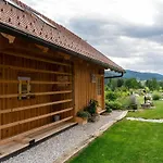Echo Valley Hillside With Sauna - Two Bedroom With Sauna Ferienhaus