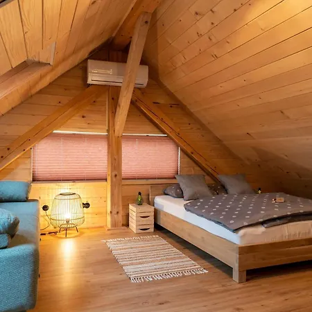Hébergement de vacances Echo Valley Hillside With Sauna - Two Bedroom With Sauna Ribnica