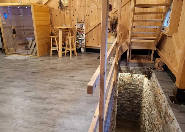 Echo Valley Hillside With Sauna - Two Bedroom With Sauna *